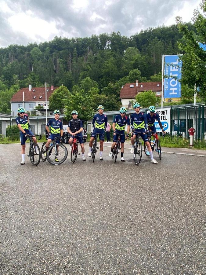 Sport Arena Hotel Waldshut-Tiengen Exteriör bild