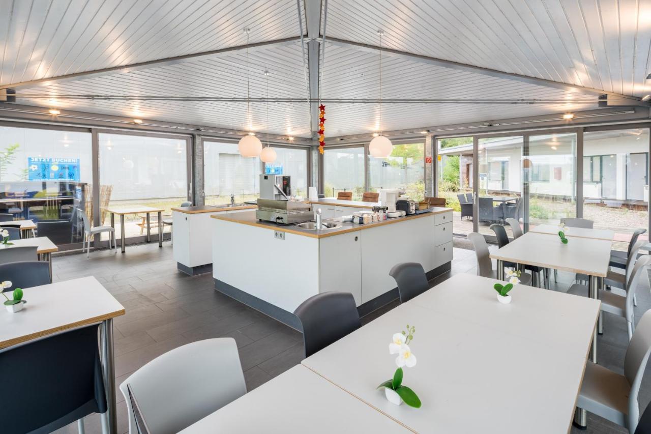 Sport Arena Hotel Waldshut-Tiengen Exteriör bild